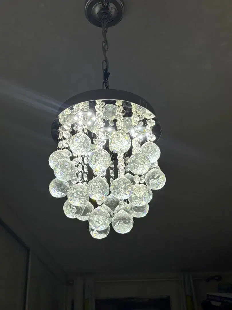 لوستر|لوستر و چراغ آویز|پاکدشت, پاکدشت (مامازند)|دیوار