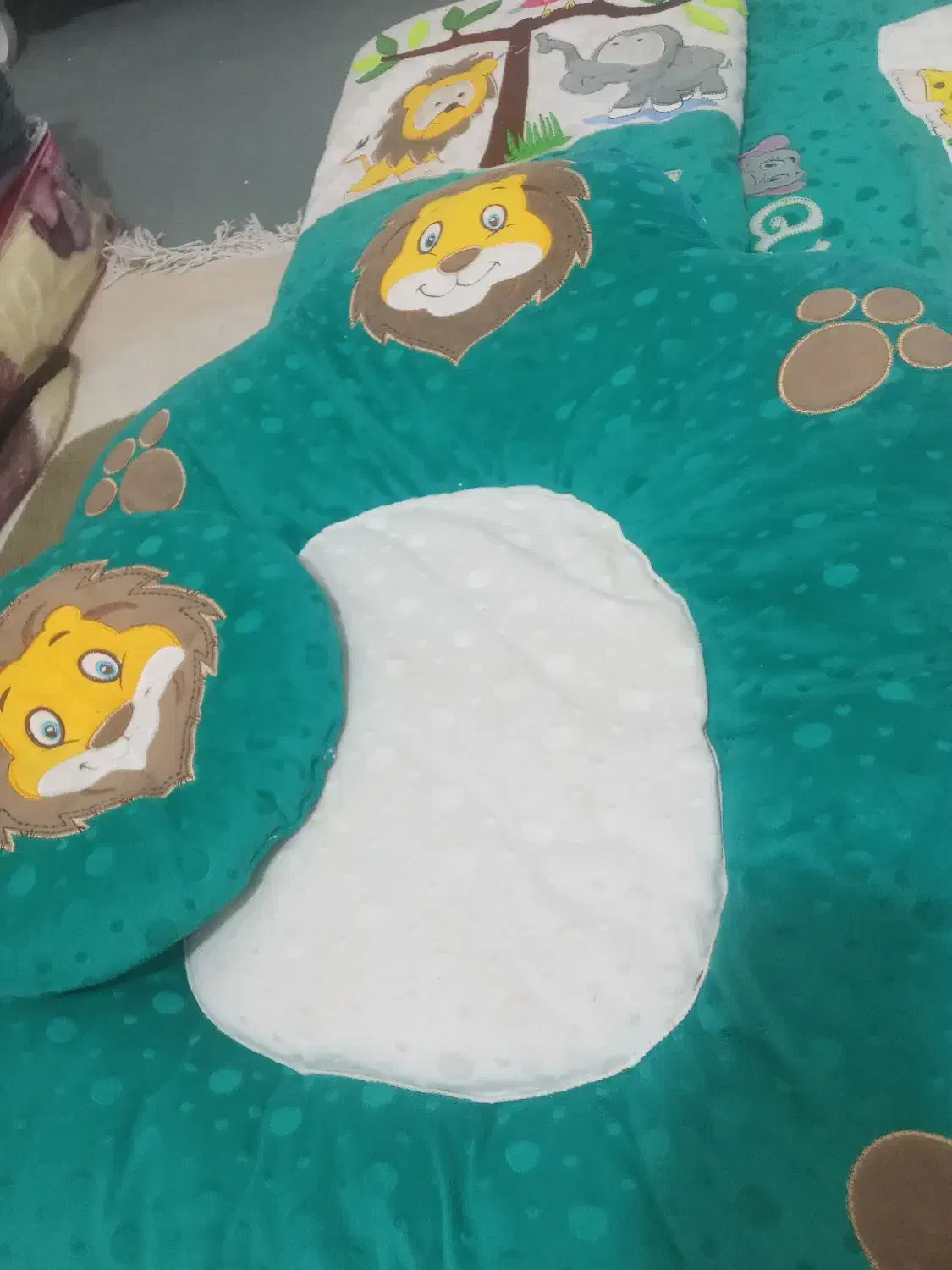 سرویس خواب نوزادوقنداق فرنگی|اسباب و اثاث بچه|ملایر, |دیوار