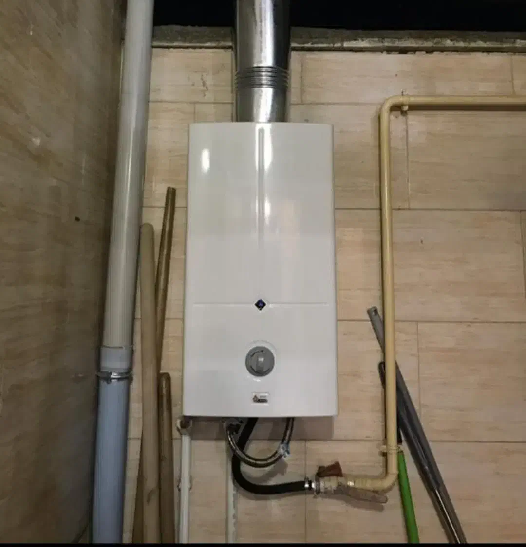 نصب سرویس آبگرمکن گازی برقی|آبگرمکن، پکیج، شوفاژ|بوشهر, |دیوار