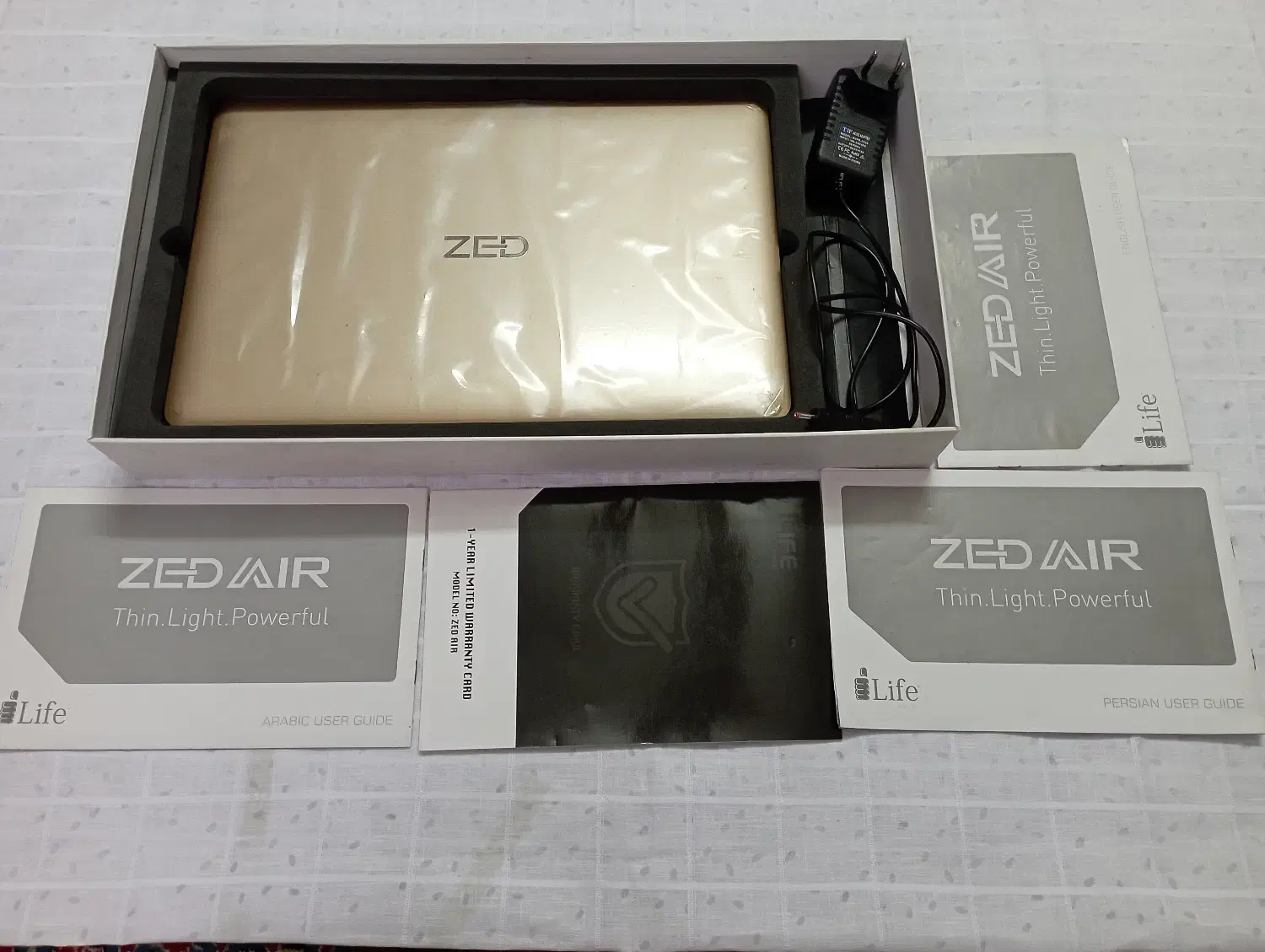 لپ تاپ i-life جعبه دارد-درحدنو- مشکل کوچیکی دارد|رایانه همراه|بندر گناوه, |دیوار