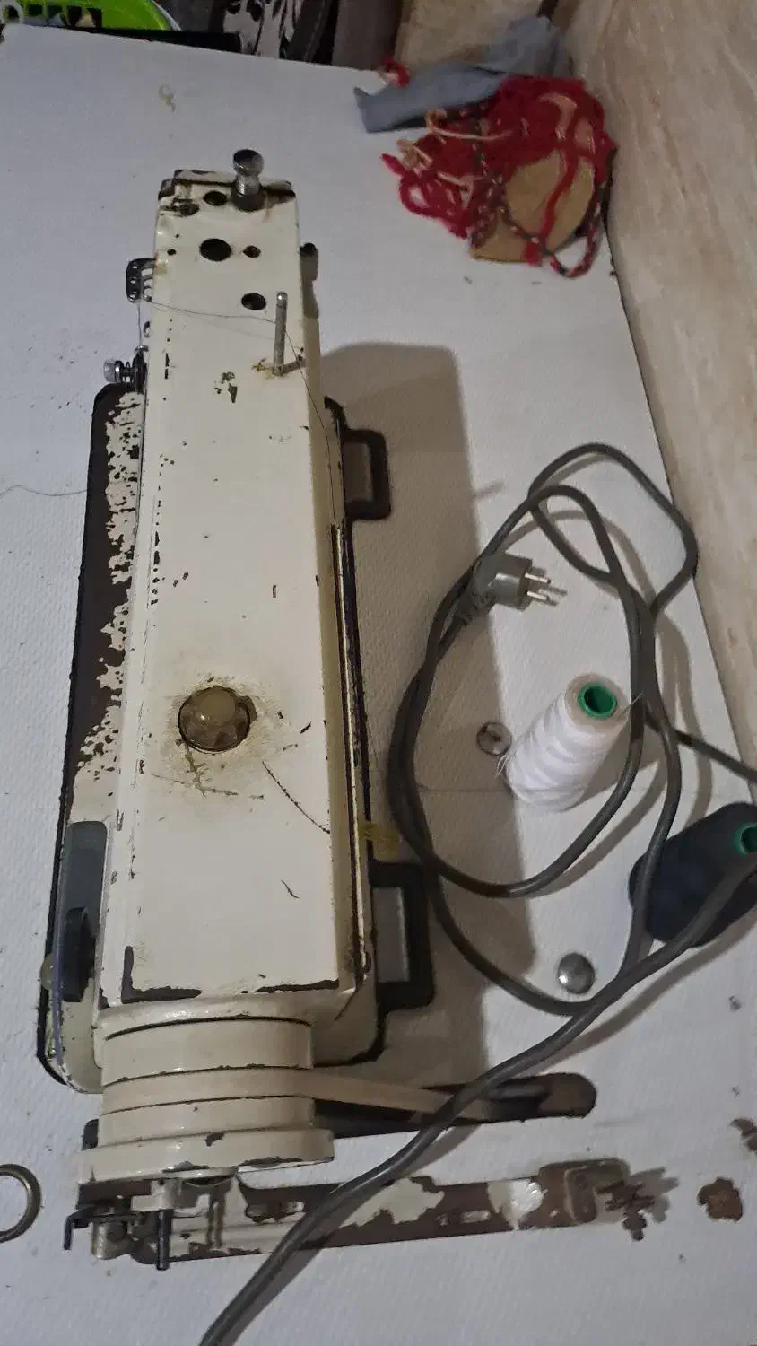 چرخ صنعتی خیاطی|ماشینآلات صنعتی|شفت, |دیوار