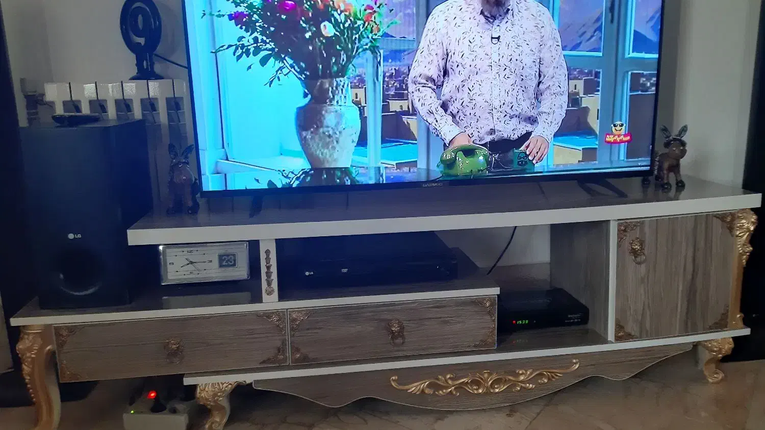 میز تلویزیون در حد نو سالم سالم|میز تلویزیون|خوانسار, |دیوار