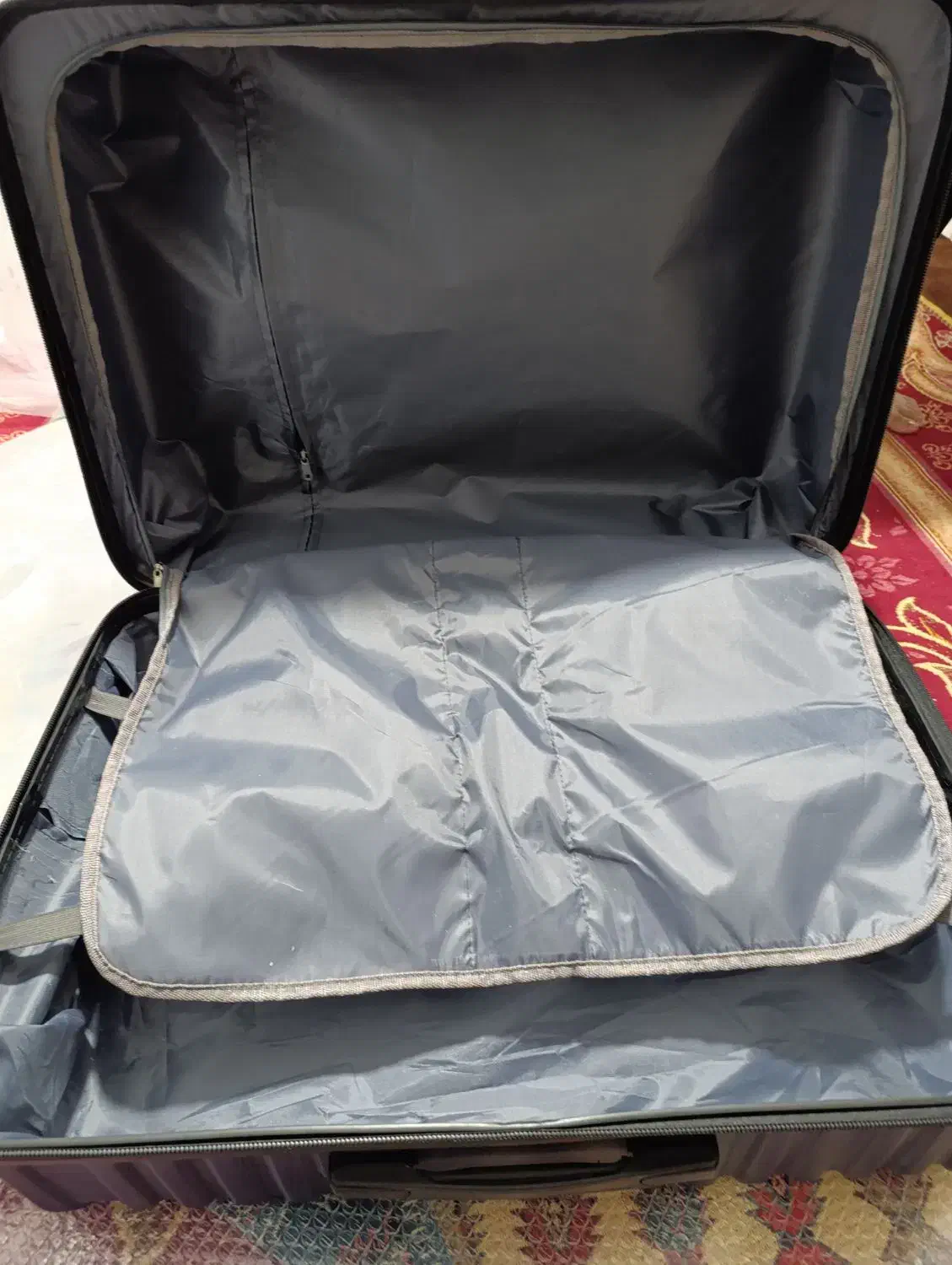 چمدان لاکی سایز بزرگ|کیف، کفش، کمربند|آبادان, |دیوار