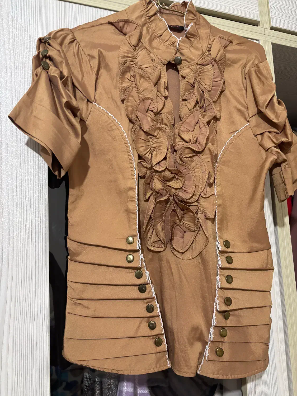 تعدادی شومیز و روسری زیبا|لباس|اصفهان, خانه اصفهان|دیوار