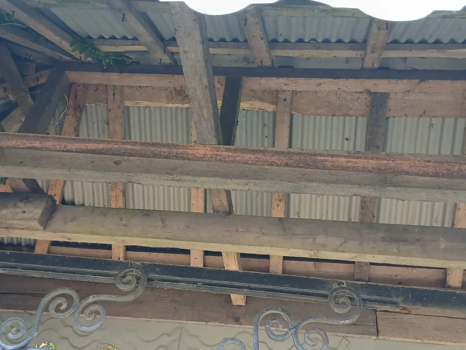 در حیاط|مصالح و تجهیزات ساختمان|خمام, |دیوار