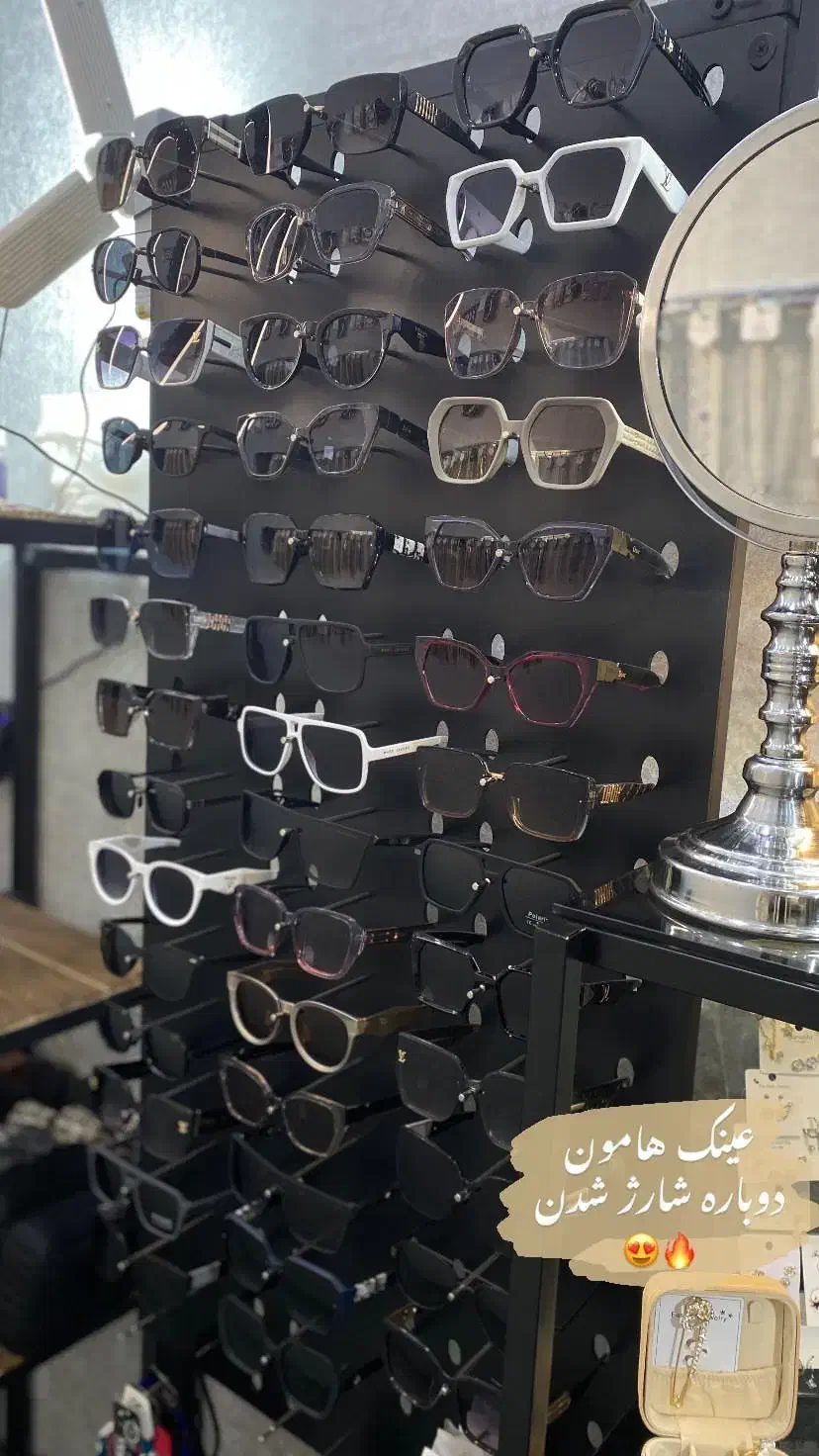 فروش مانکن واستندهای طلاوبدلیجات همراه بدلیجات و..|فروشگاه و مغازه|عجب شیر, |دیوار