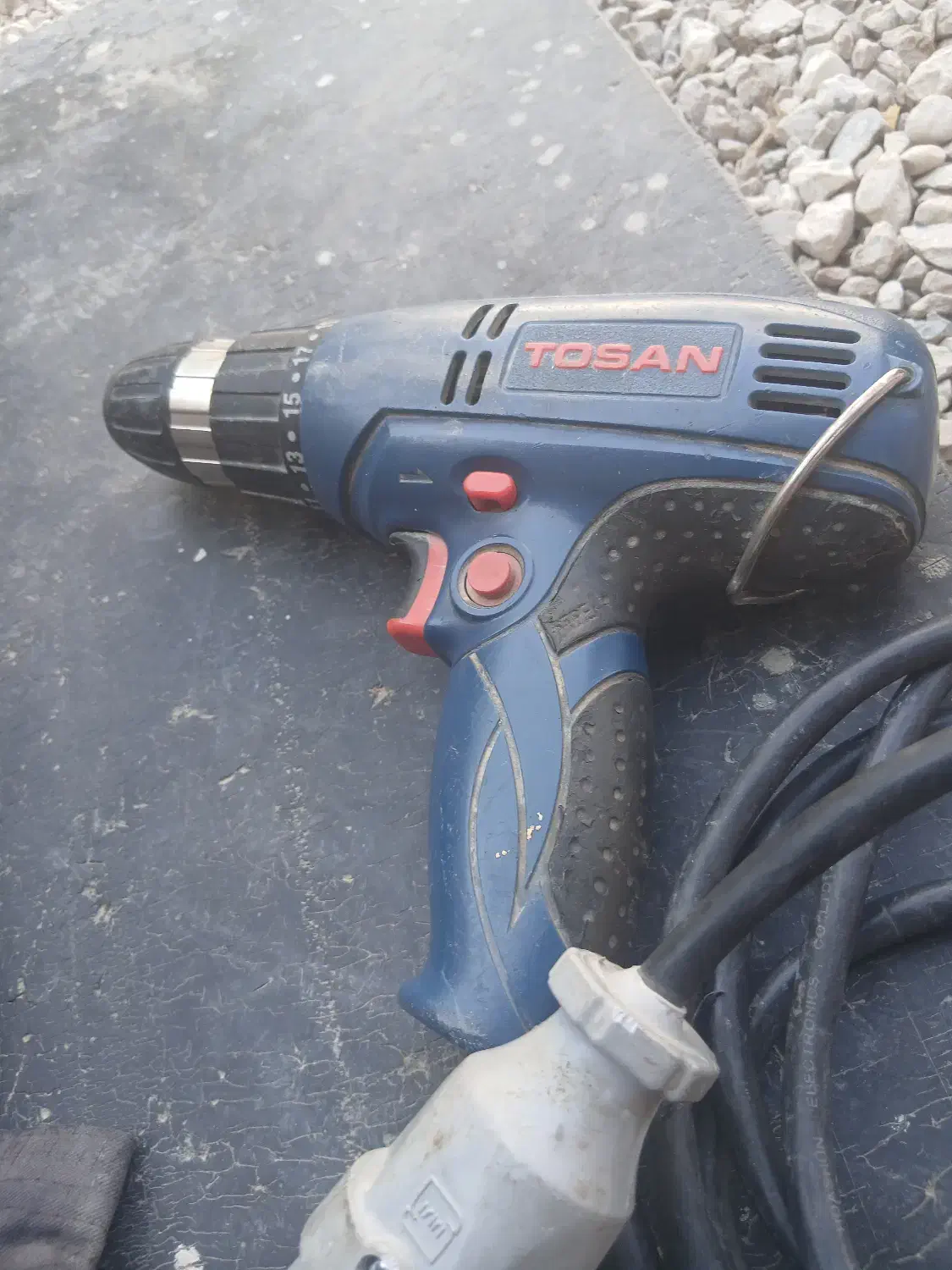 دریل برقی در حد|ابزارآلات|میمند, |دیوار