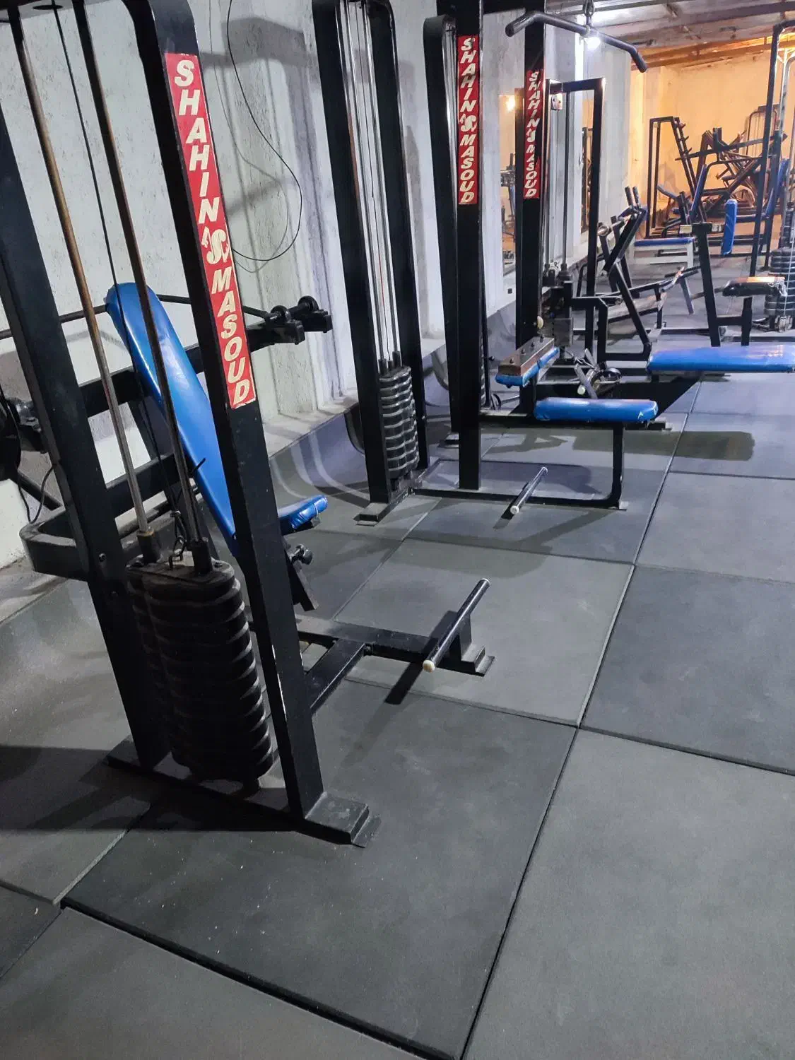 دستگاه بدنسازی جاروکش|تجهیزات ورزشی|قیروکارزین, |دیوار