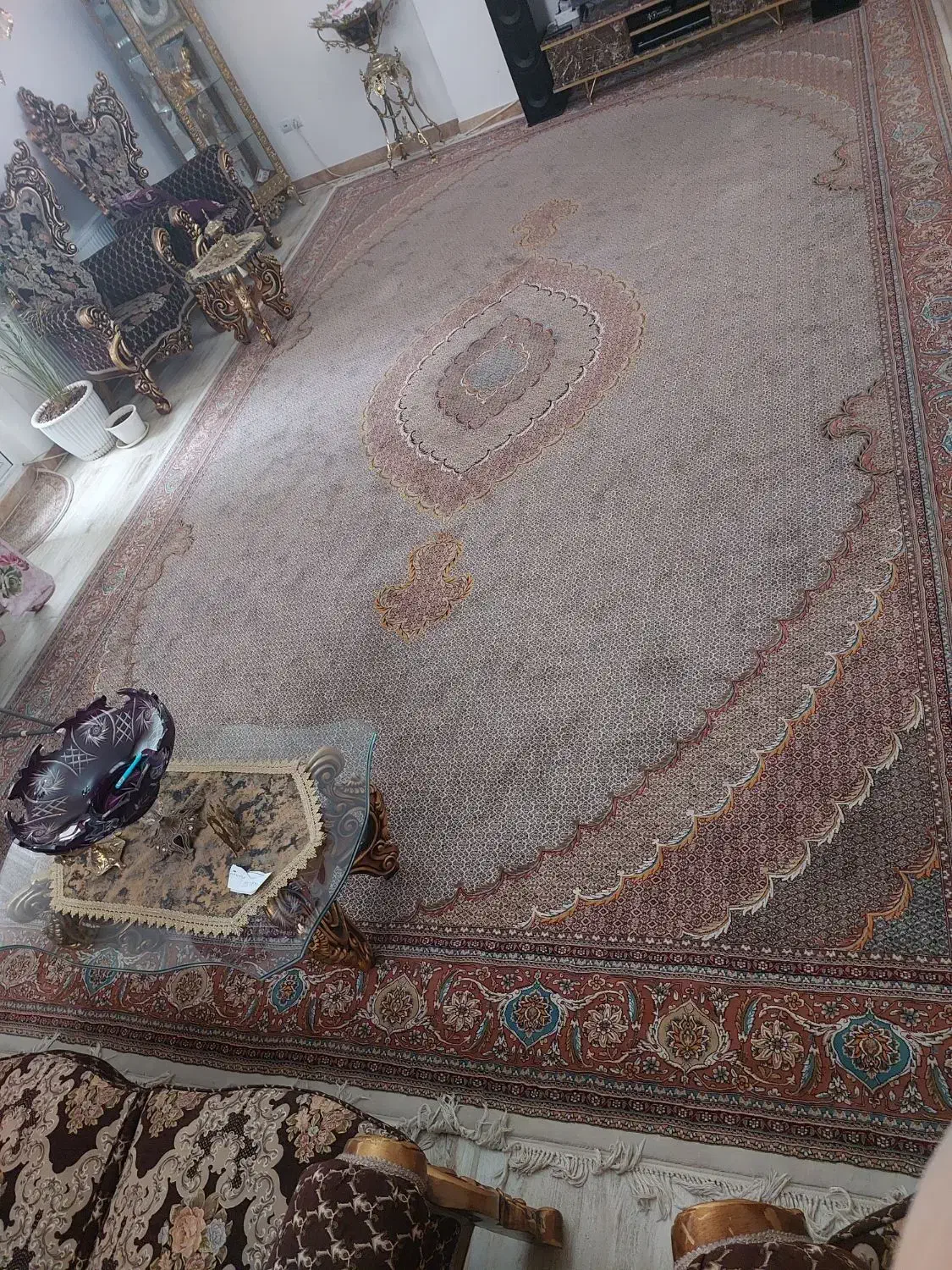 یک عدد فرش ماشینی بزرگ ۲۴ متری ماشینی طرح ماهی|فرش|تبریز, |دیوار