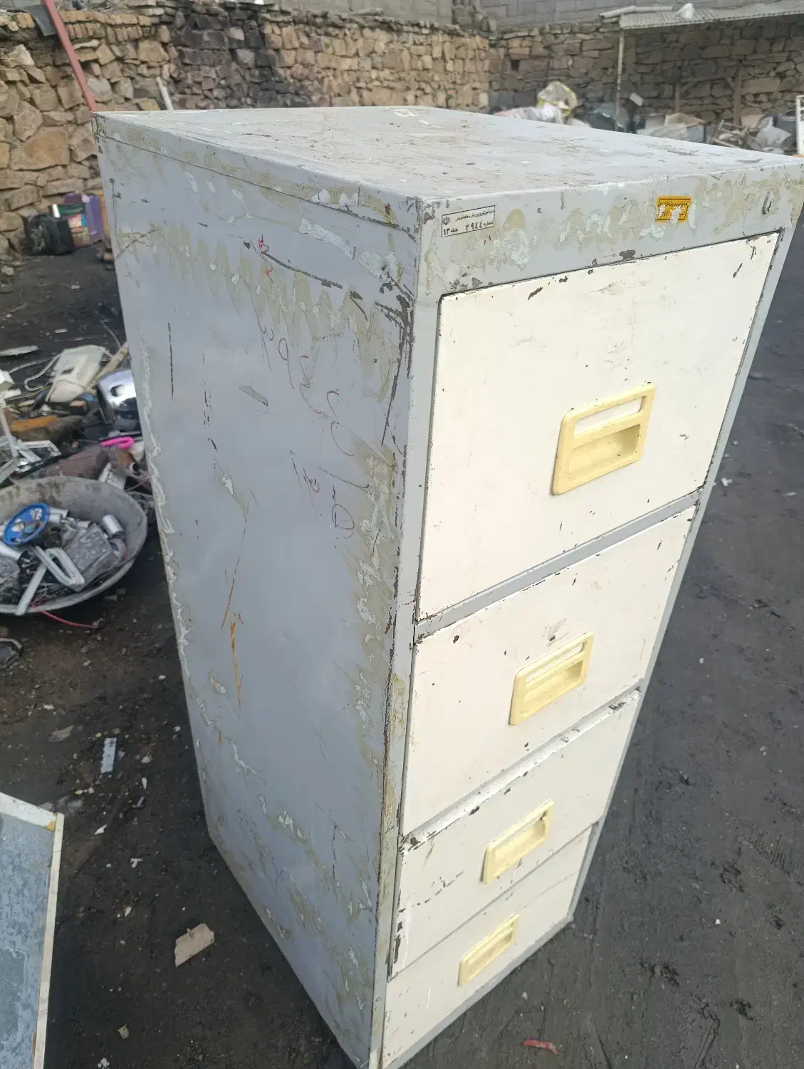 فایل ۴ کشو اهنی|میز تحریر و کامپیوتر|سنندج, |دیوار