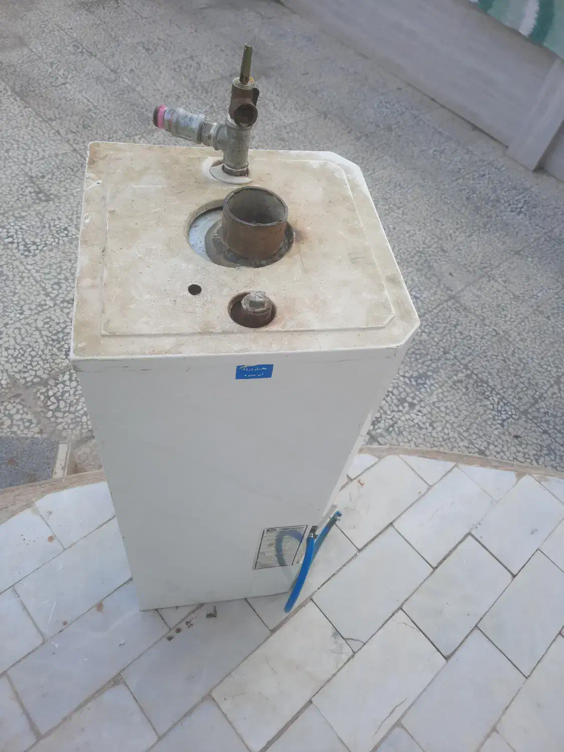 فروش آبگرمکن مخزنی دسته دوم|آبگرمکن، پکیج، شوفاژ|جنت, |دیوار