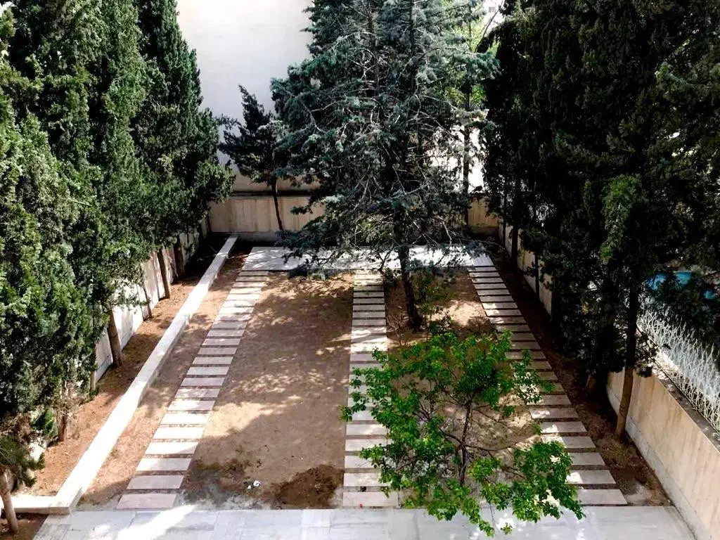 ۹۵۰ متر مستغلات اداری ممتاز در ۳ طبقه مستقل