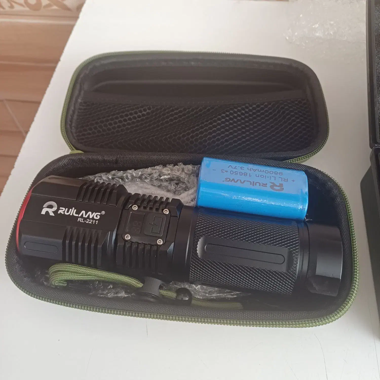 چراغ قوه|کوهنوردی و کمپینگ|مسجد سلیمان, |دیوار