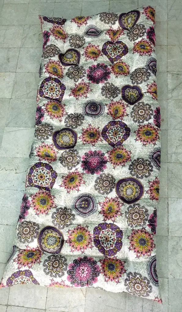 کوسن زیرپایی-کوسن مبلی|رختخواب، بالش، پتو|شیراز, پودنک|دیوار