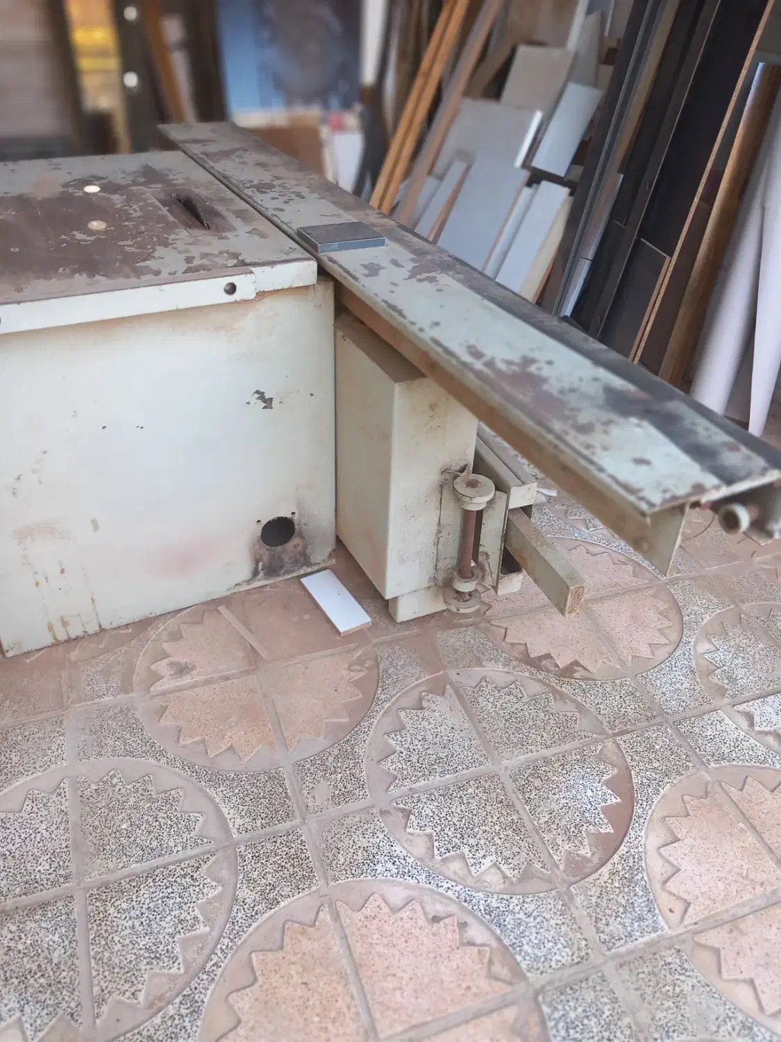 دستگاه برش ام دی اف|ماشینآلات صنعتی|لاهیجان, بازکیاگوراب|دیوار