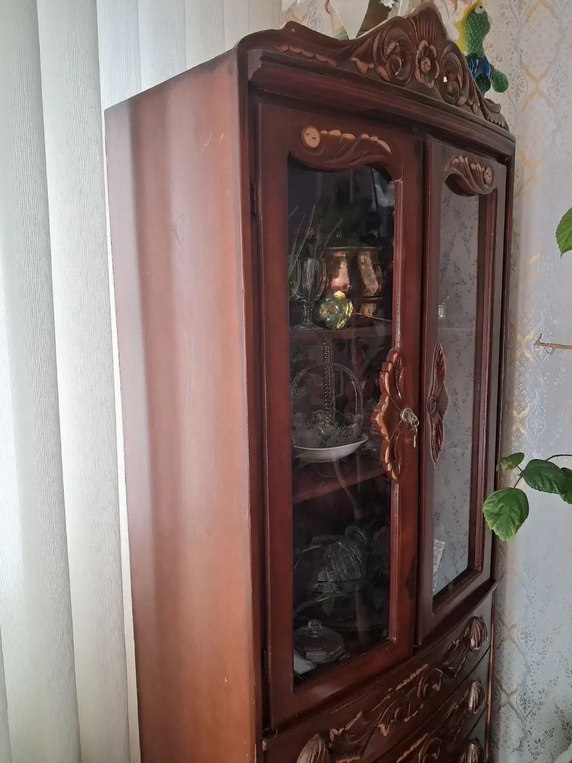 چند عدد لوازم خانگی در حد نو قیمت مناسب|جاکفشی، کمد، دراور|خوی, |دیوار