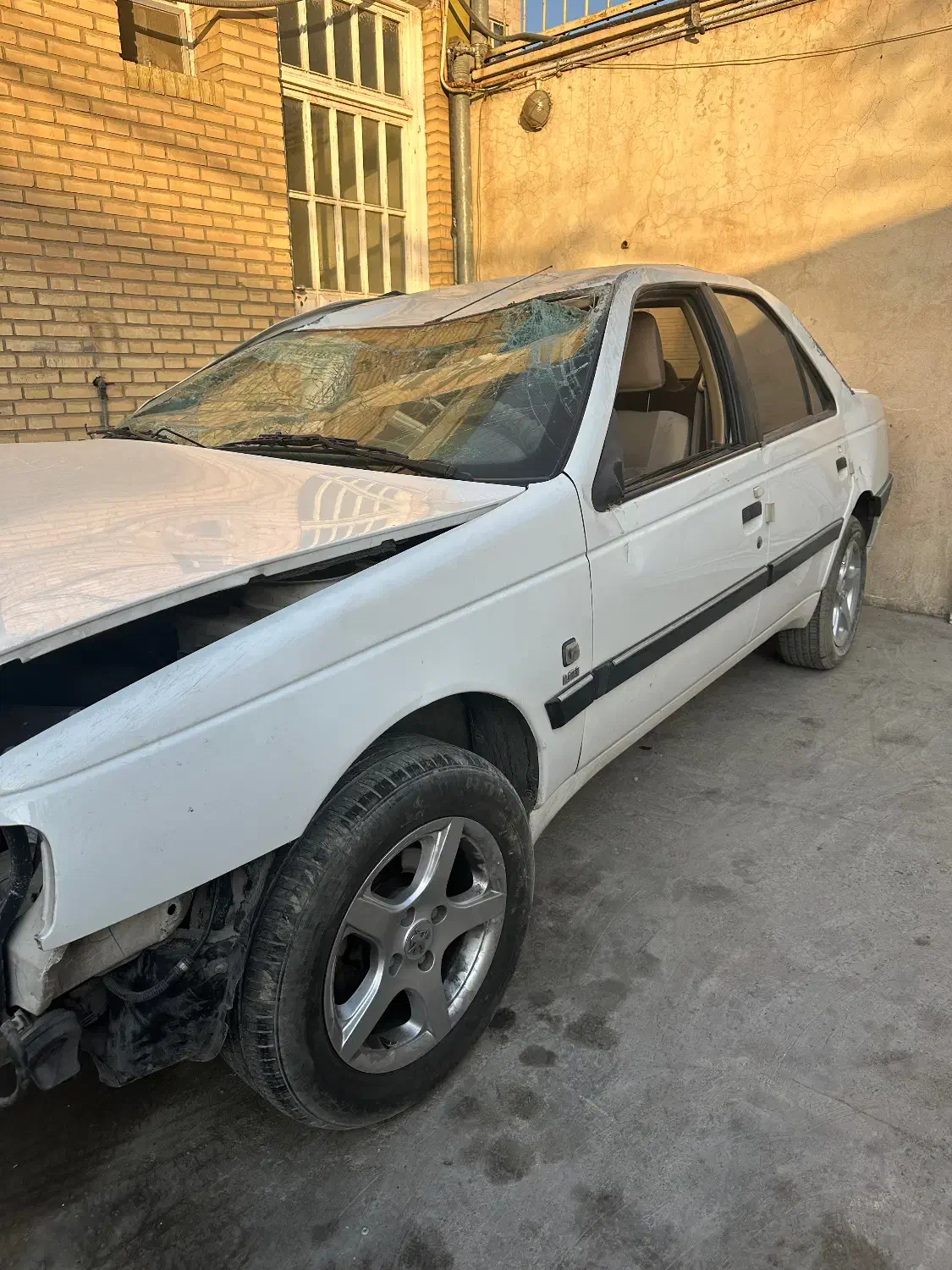 پژو ۴۰۵ slx مدل ۹۸ تصادفی|خودرو سواری و وانت|شیراز, ریشمک|دیوار