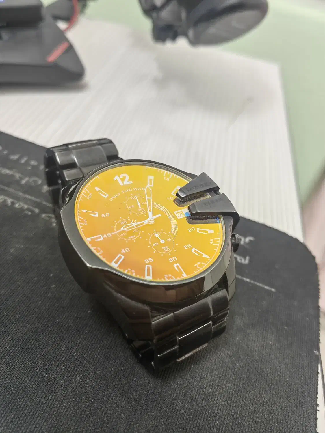 ساعت دیزل شاخدار شیشه رنگی|ساعت|سبزوار, گلشن|دیوار