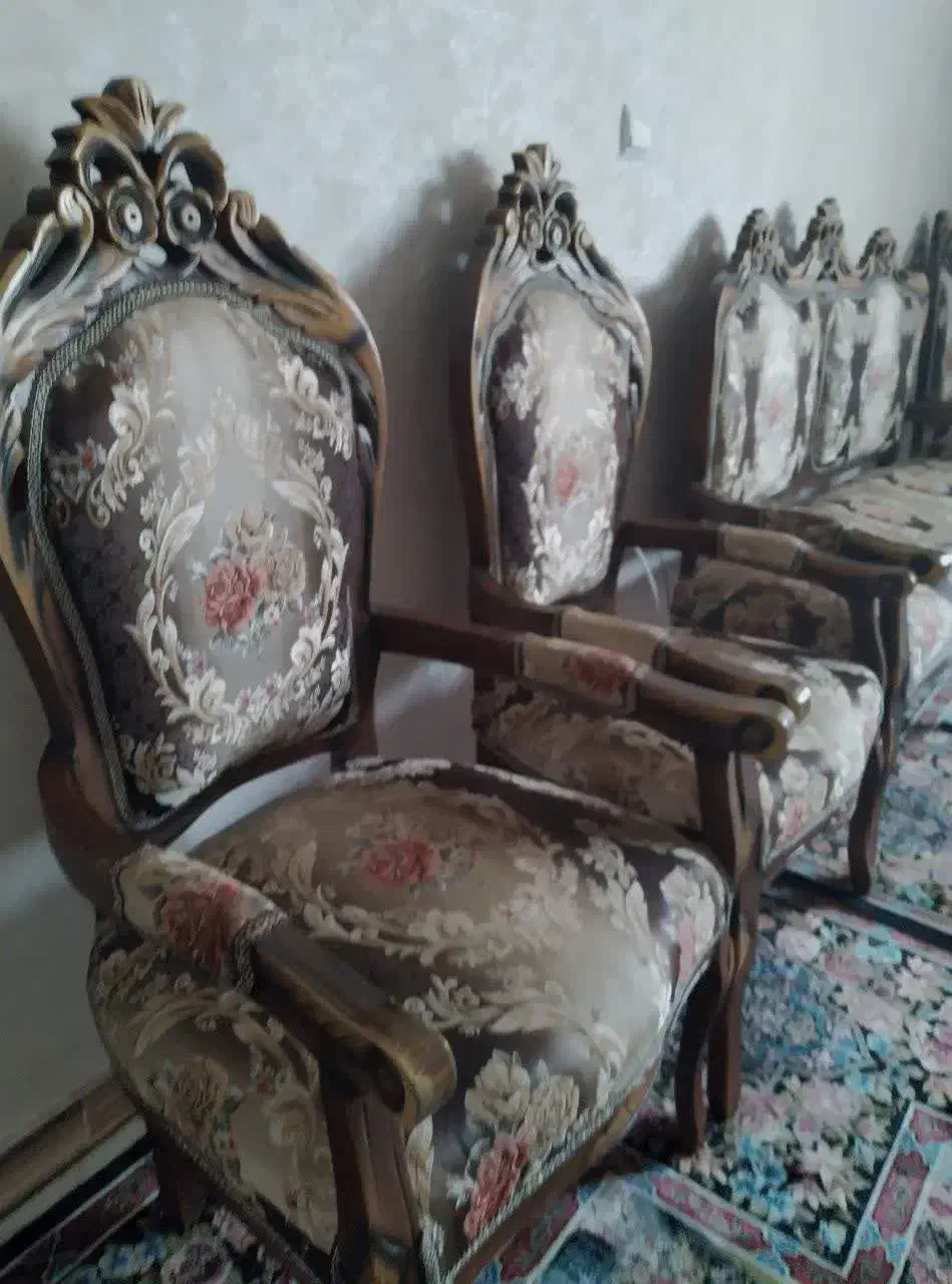 مبل سلطنتی 9 نفره|مبلمان خانگی و میز عسلی|گلستان (تهران), |دیوار