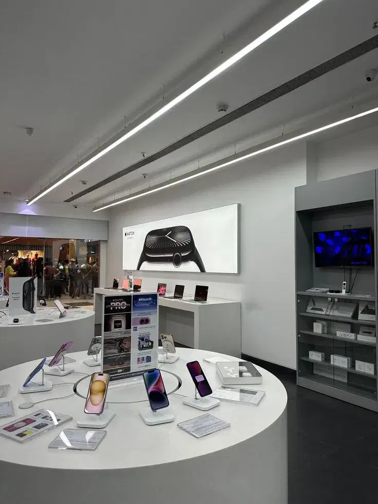 مغازه ۱۰۵ متر فرشته / ویترین شیشه‌ای / بر اصلی|اجارهٔ مغازه و غرفه|تهران, الهیه|دیوار