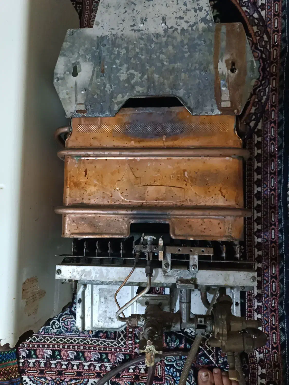 آب گرم کن بوتان|آبگرمکن، پکیج، شوفاژ|بروجرد, |دیوار