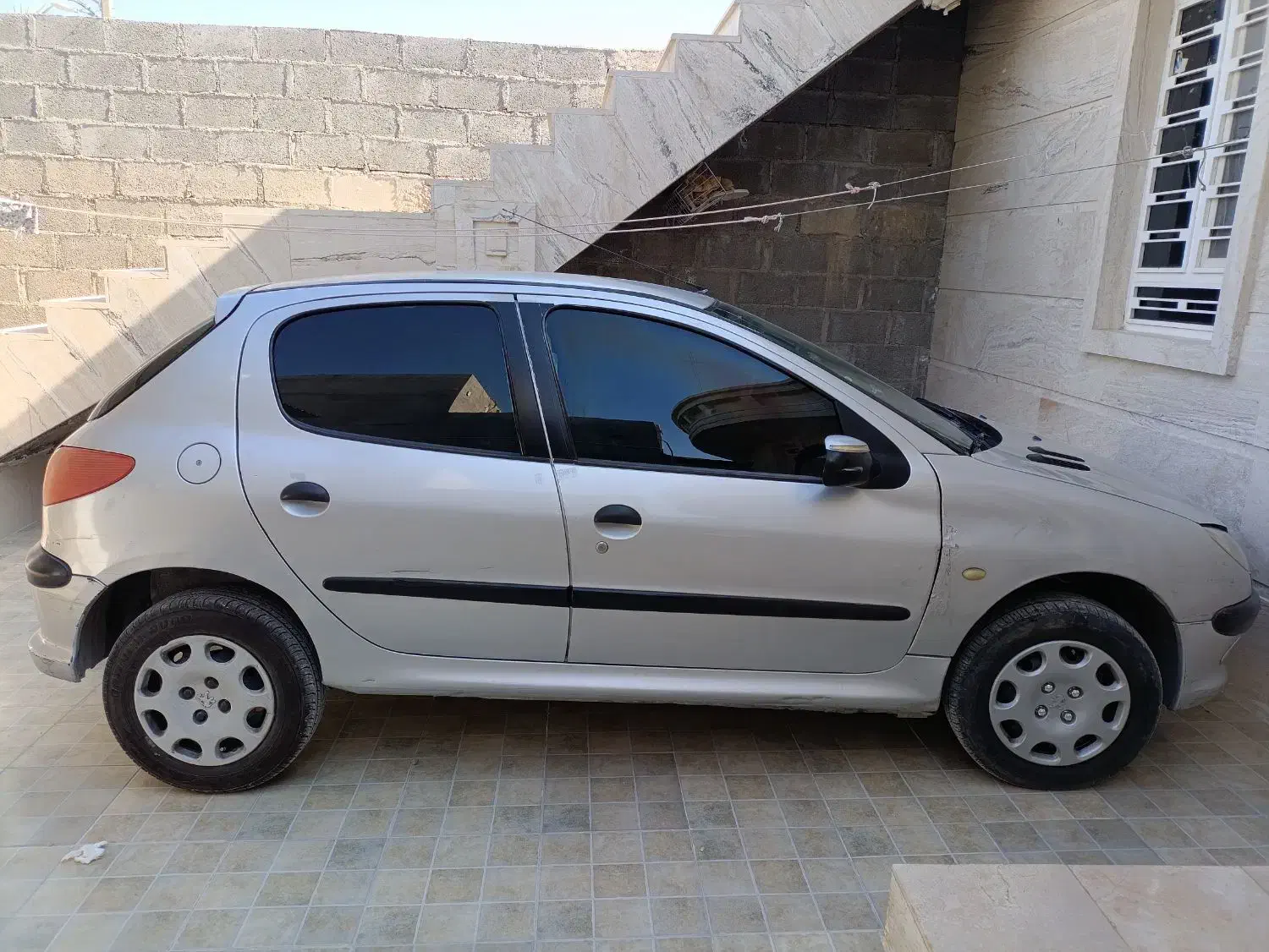 206مدل 85 معاوضه با صندوقدارش یا سمند ال ایکس|خودرو سواری و وانت|لامرد, |دیوار