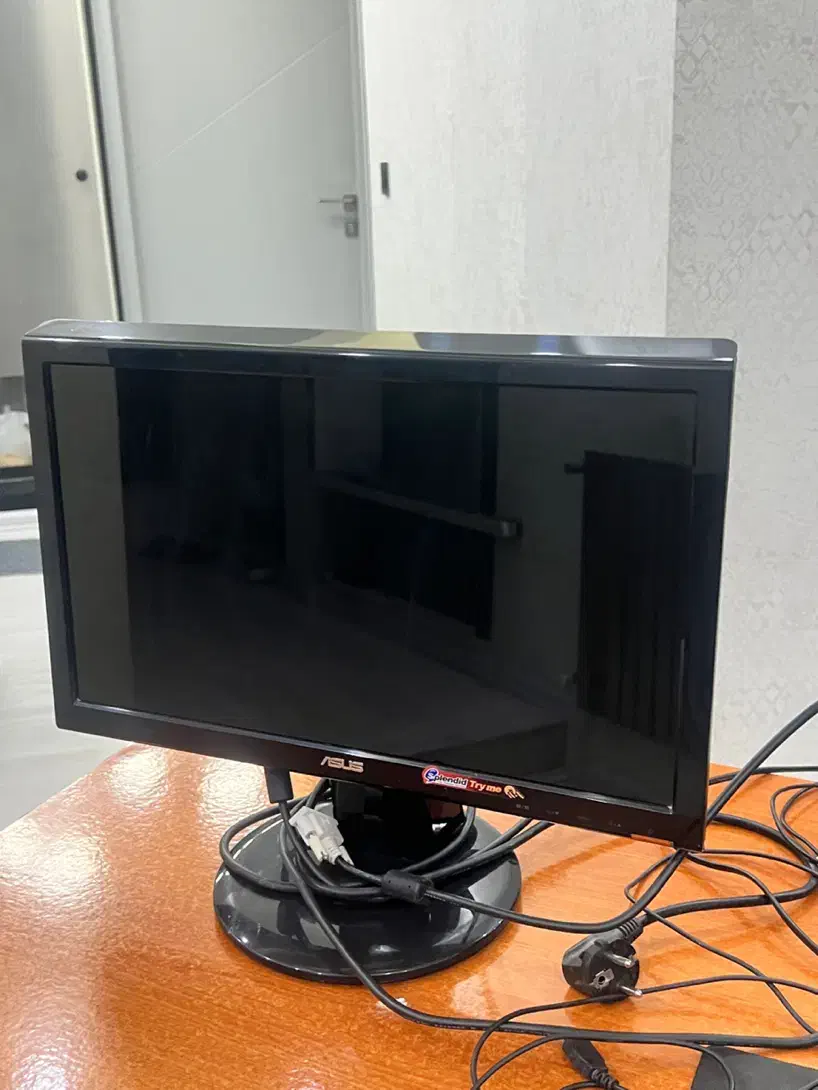 کامپیوتر|رایانه رومیزی|شیراز, فرهنگ شهر|دیوار