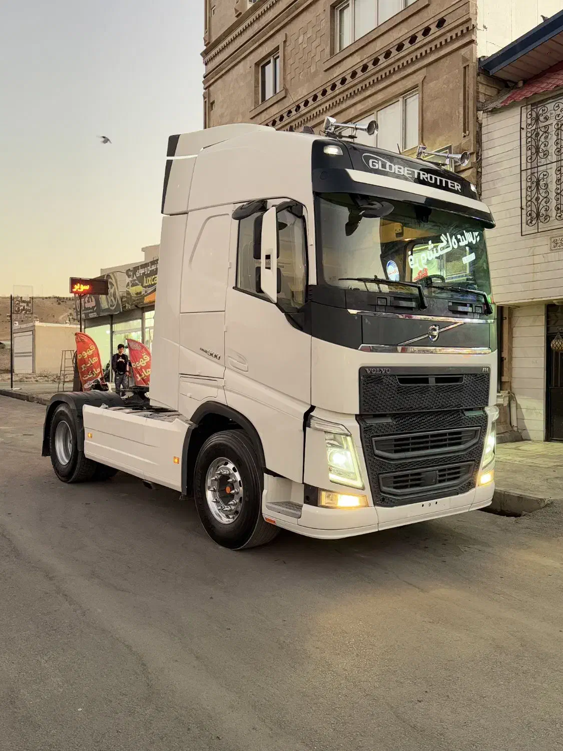 ولوو۵۰۰ اف اچ ۵۰۰|خودرو سنگین|نهاوند, |دیوار