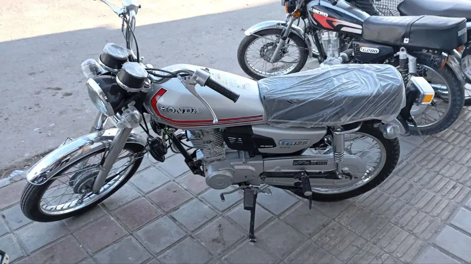 موتور هندا ۱۲۵ مدل ۸۵|موتورسیکلت|رفسنجان, |دیوار