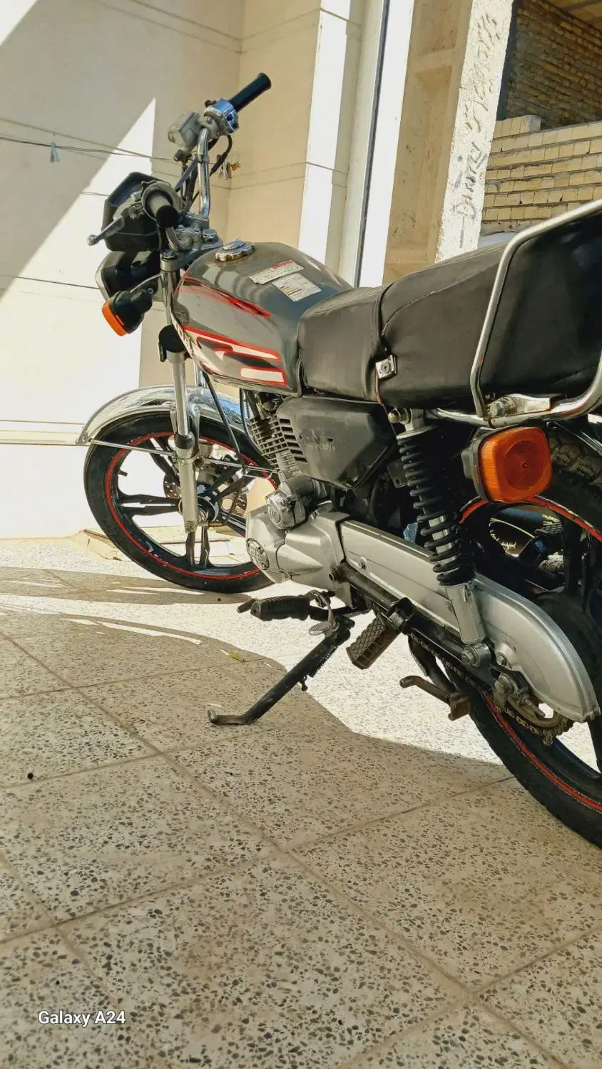 متور هندا|موتورسیکلت|بافق, |دیوار