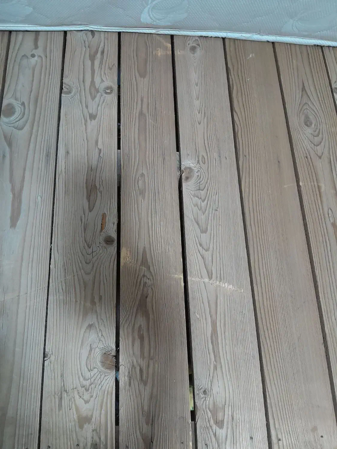 تشک یکنفره|تشک تختخواب|ری, جوانمرد قصاب|دیوار