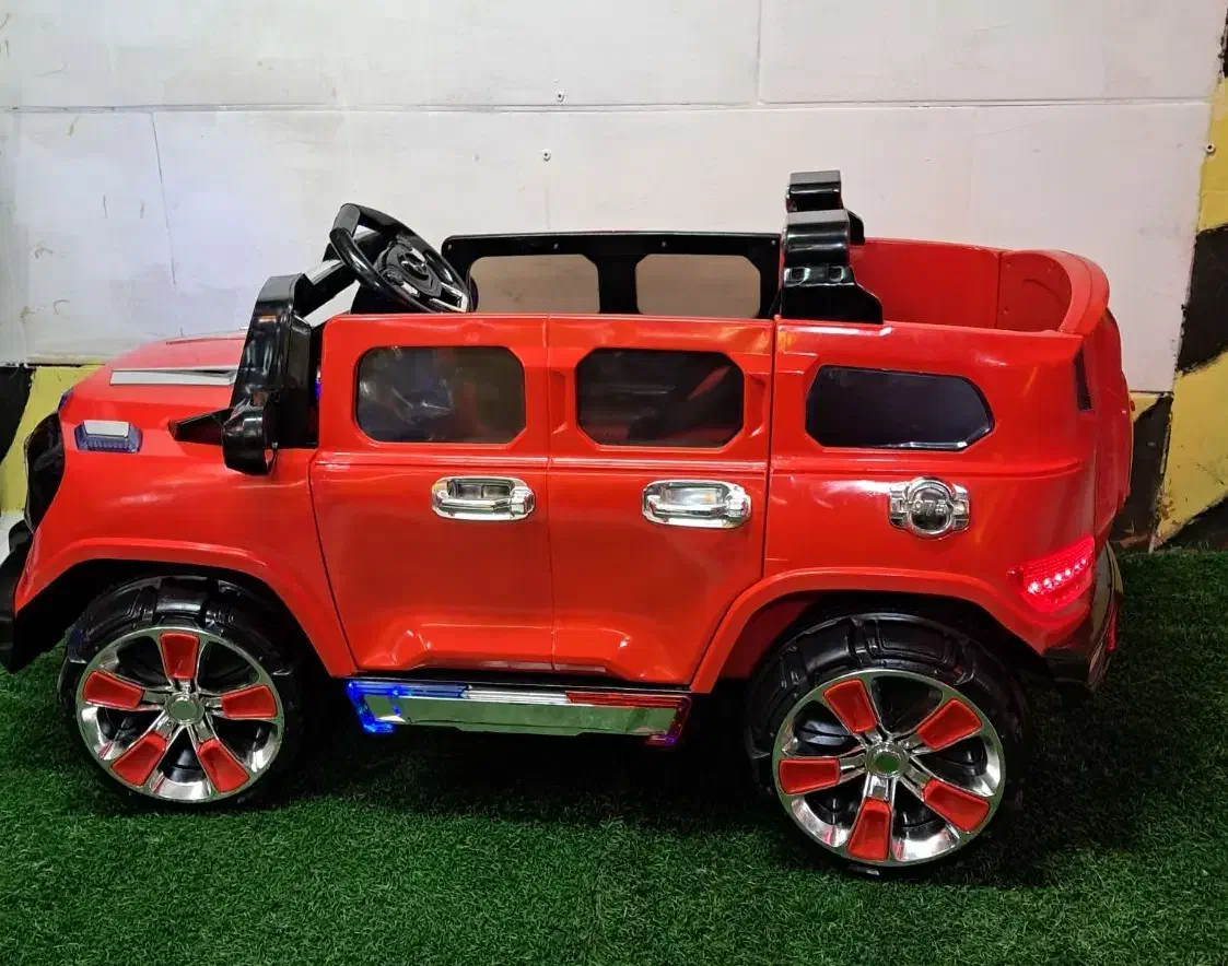 بنزشاسی بلند ماشین شارژی بزرگ|اسباب‌‌بازی|دامغان, |دیوار