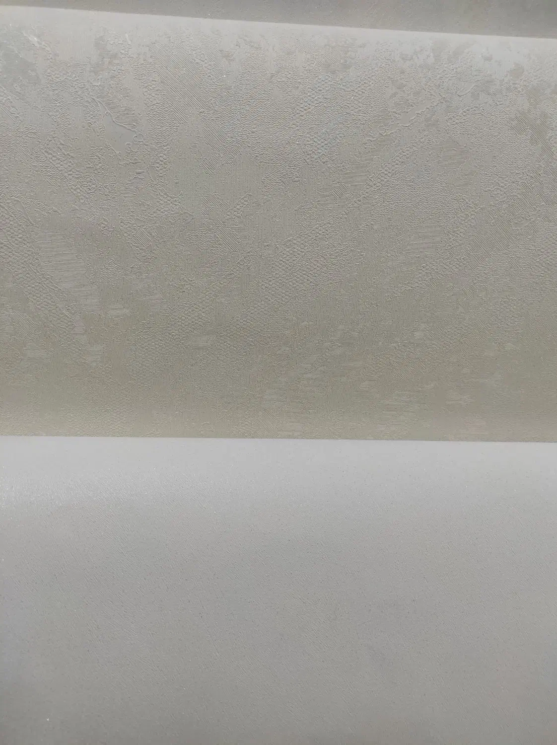 کاغذ دیواری سفید ساده روشن شاین دار|مصالح و تجهیزات ساختمان|تهران, هاشمی|دیوار
