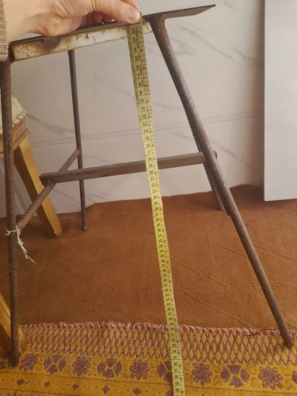 چهارپایه فلزی|صندلی و نیمکت|ارومیه, |دیوار