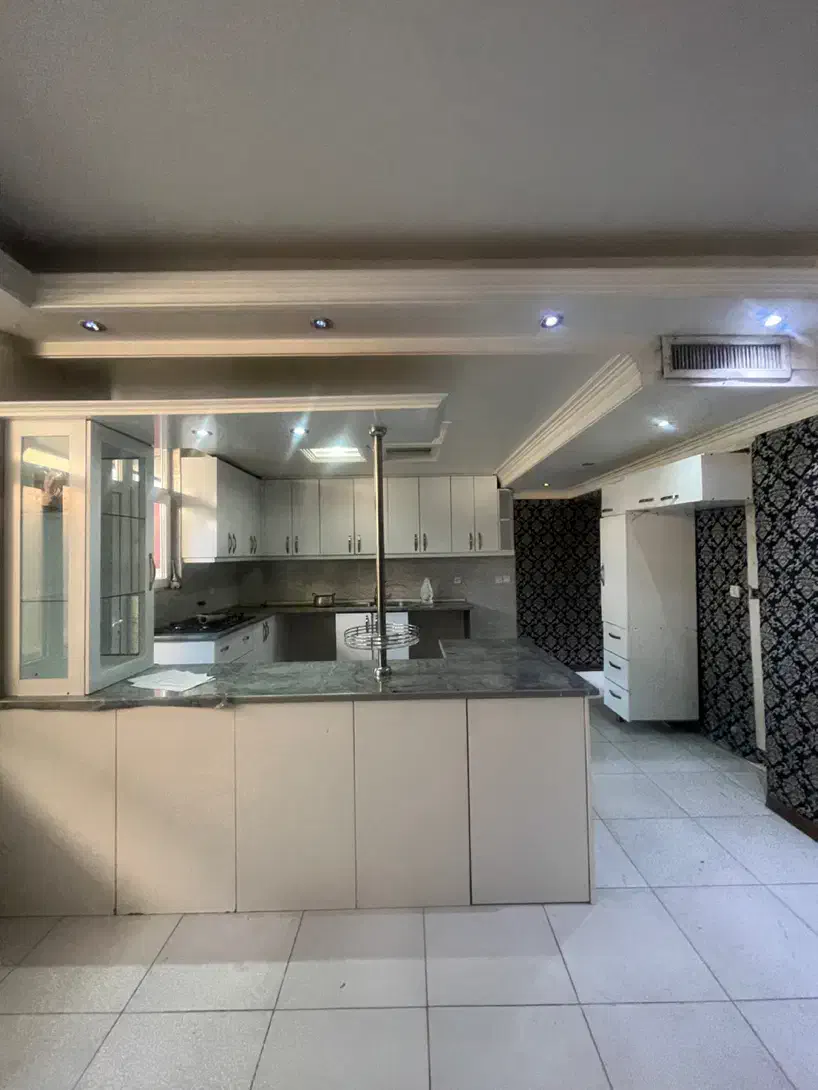 ۱۴۰متر/۳خواب/بازسازی شده