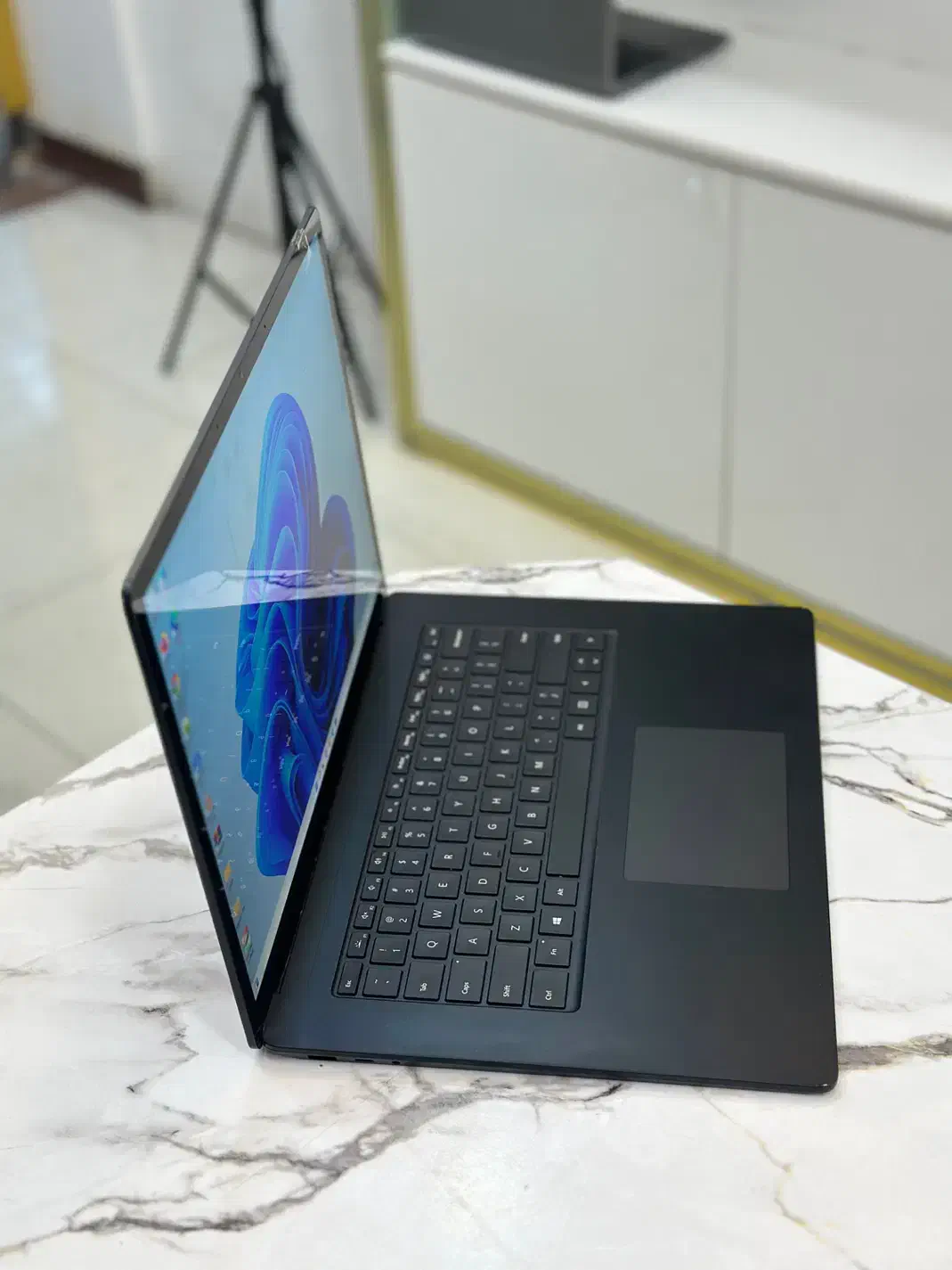 سرفیس لپتاپ ۴ ۱۵ اینچ|رایانه همراه|شیراز, ملاصدرا|دیوار