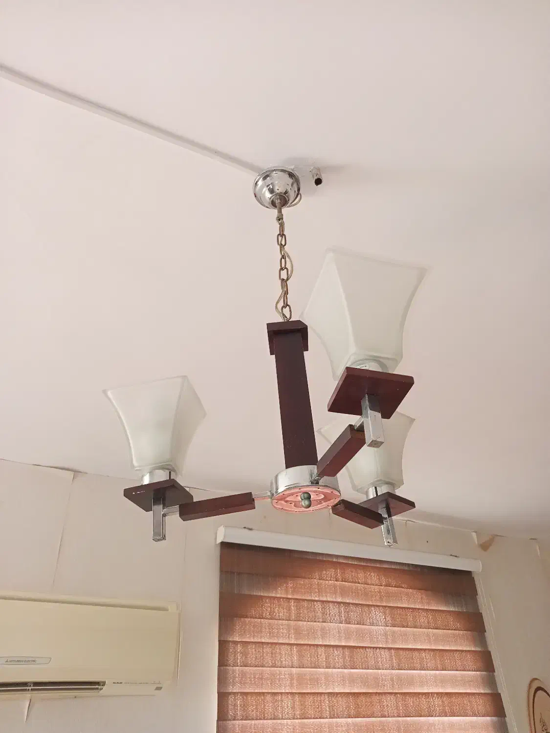 پشتی و لوستر|لوستر و چراغ آویز|بوشهر, |دیوار