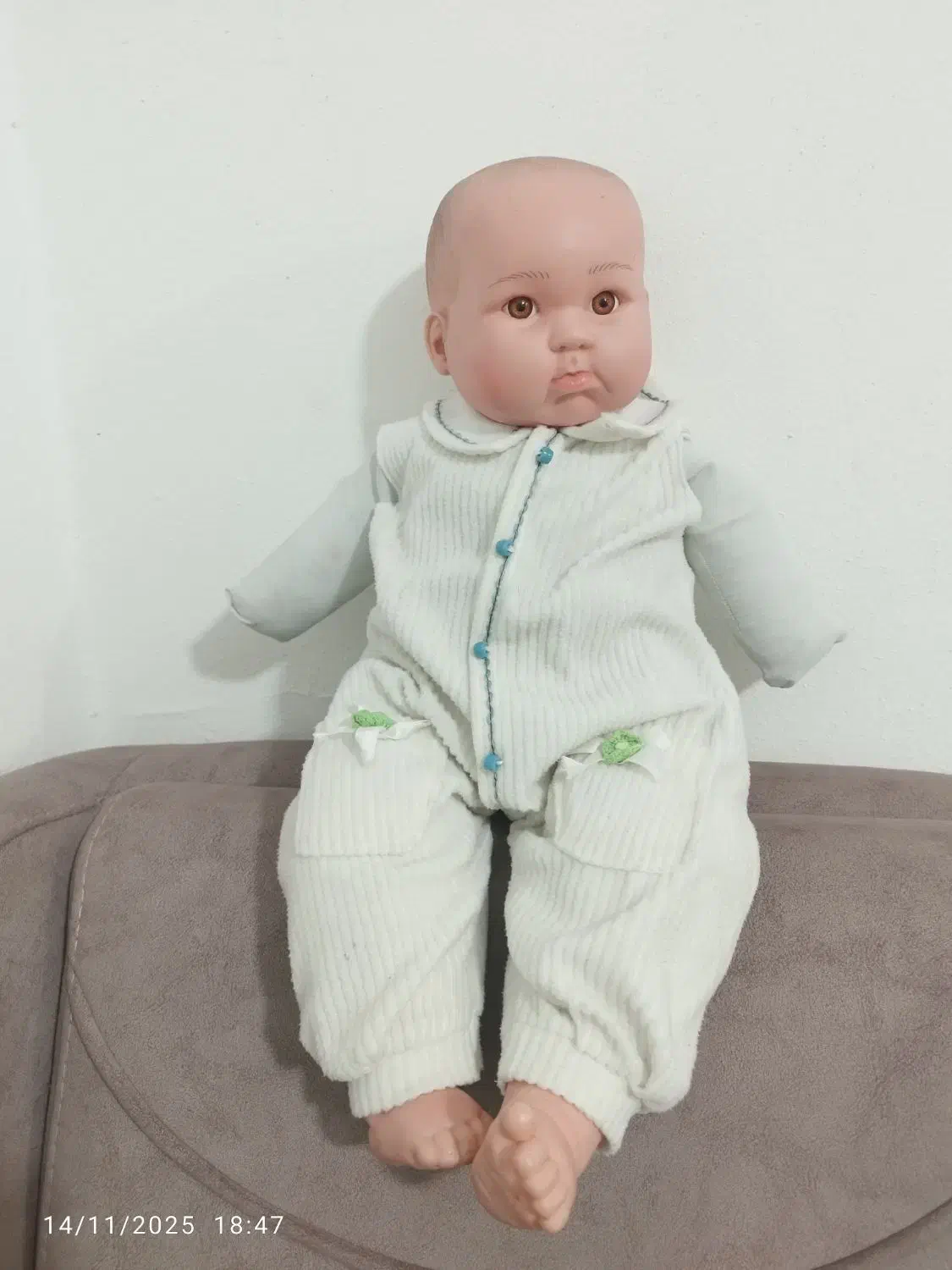 عروسک|اسباب‌‌بازی|شیراز, بریجستون|دیوار