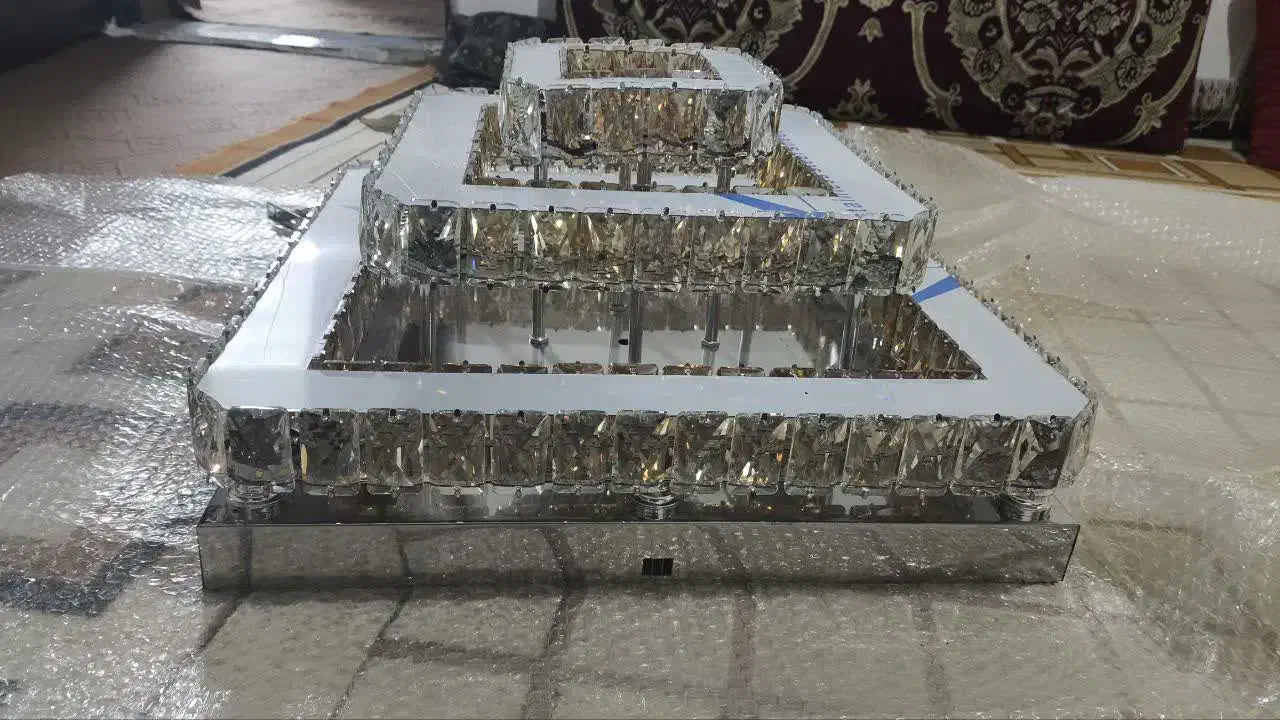 لوستر کریستال ۳ حلقه و۲ حلقه|لوستر و چراغ آویز|مشهد, زمرد|دیوار