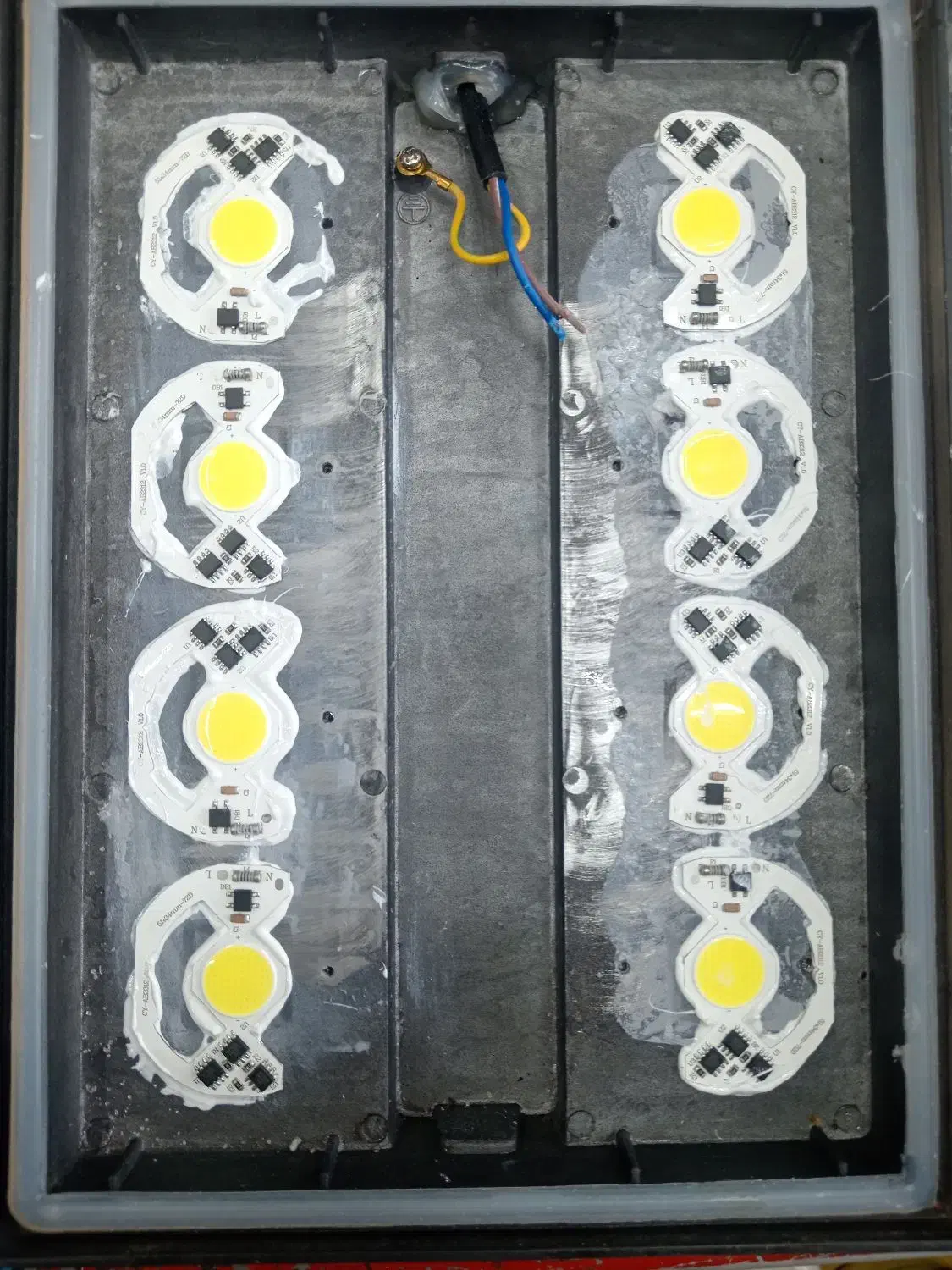 برقکاری، نصب تعمیرآیفون، تعمیرمحافظ یخچال تلویزیون|خدمات پیشه و مهارت|بیرجند, |دیوار