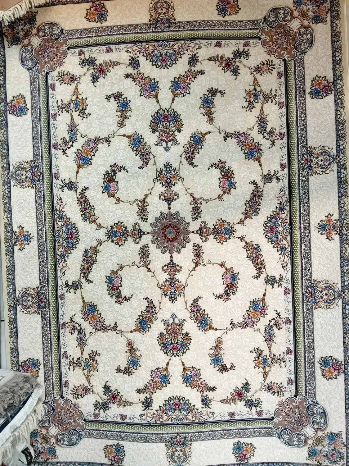 فرش فرشتگان فرش زمرد کاشان فقط در اصفهان شعبه ۲|فرش|اصفهان, گرکان|دیوار