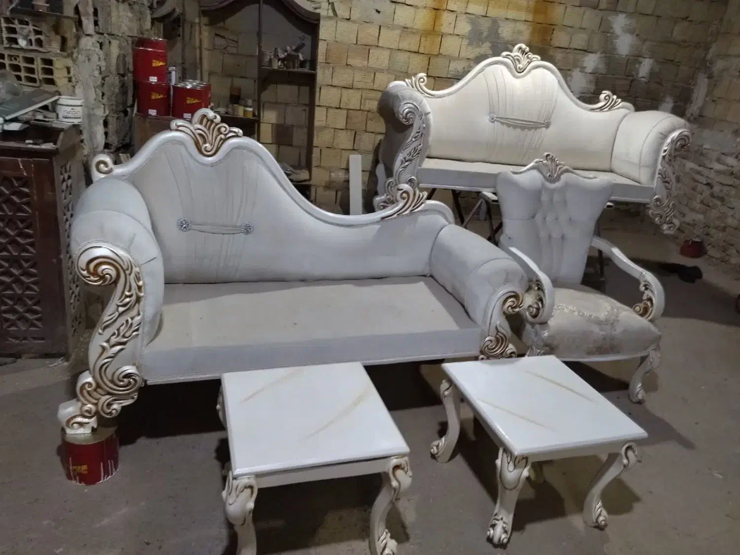 رنگکاری درب چوبی و مبلمان|خدمات پیشه و مهارت|آران و بیدگل, |دیوار