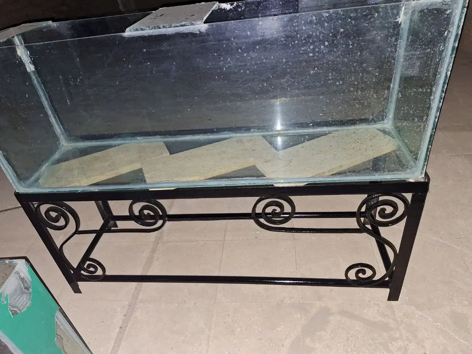 پایه فرفورژه، آکواریوم و بک سامپ، پمپ هوا و پمپ آب|ماهی|قم, انصارالحسین|دیوار