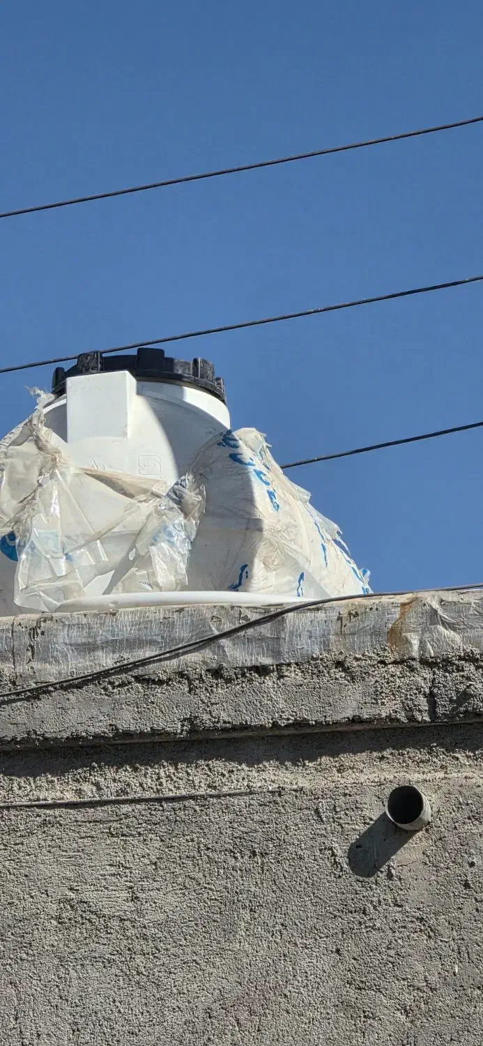 مخزن اب ۱۰۰۰ لیری .دوماه استفاده شده|مصالح و تجهیزات ساختمان|مرودشت, شهرک مهدیه|دیوار