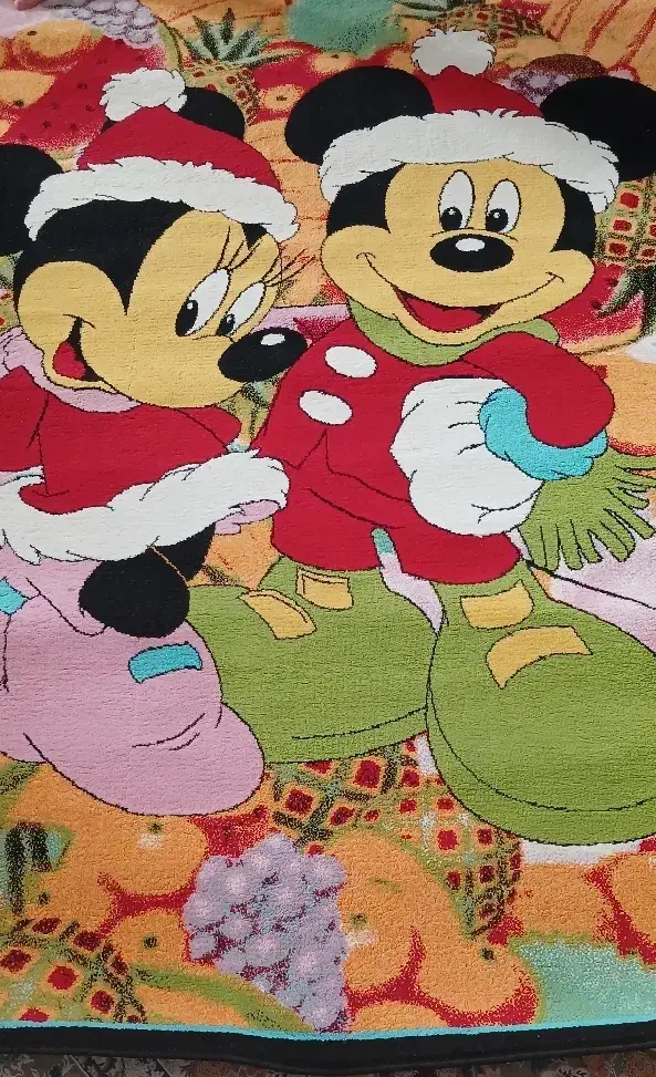 فرش ۴متری اتاق کودک|فرش|آستارا, |دیوار