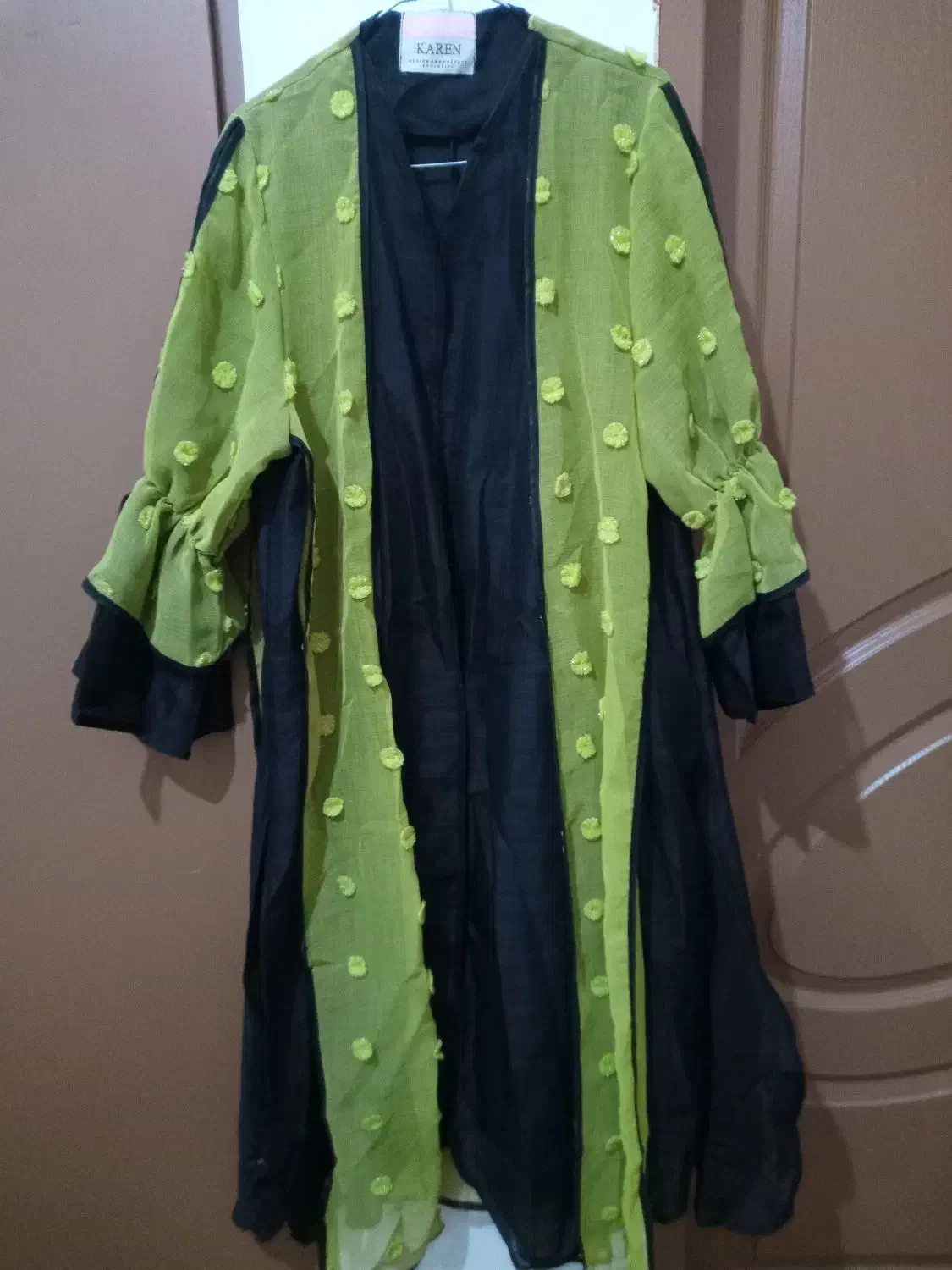 مانتومجلسی زیبا|لباس|مرند, |دیوار