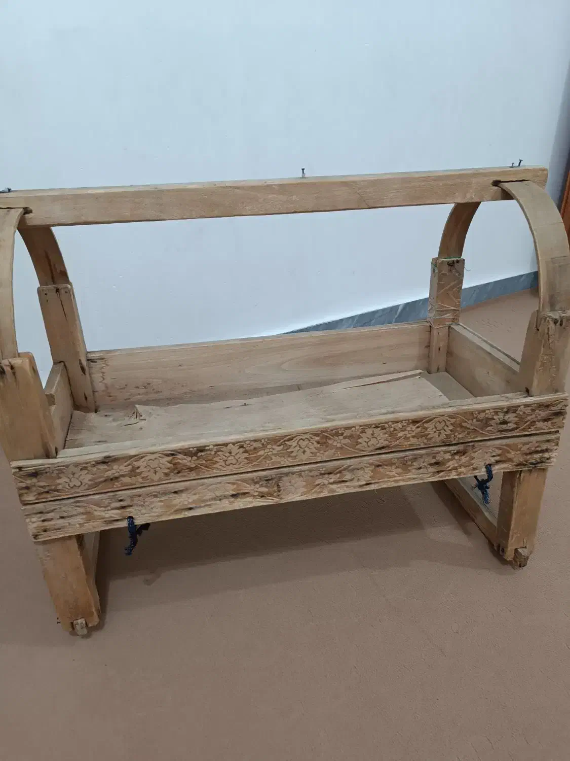 گهواره /تهده|کالسکه و لوازم جانبی|ایذه, |دیوار