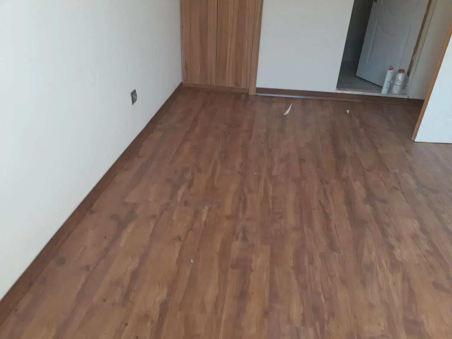 نصب وفروش پارکت قرنیز کفبوش دیوارپوش ترمووال ماربل|خدمات پیشه و مهارت|رباط‌کریم, رباط‌کریم|دیوار
