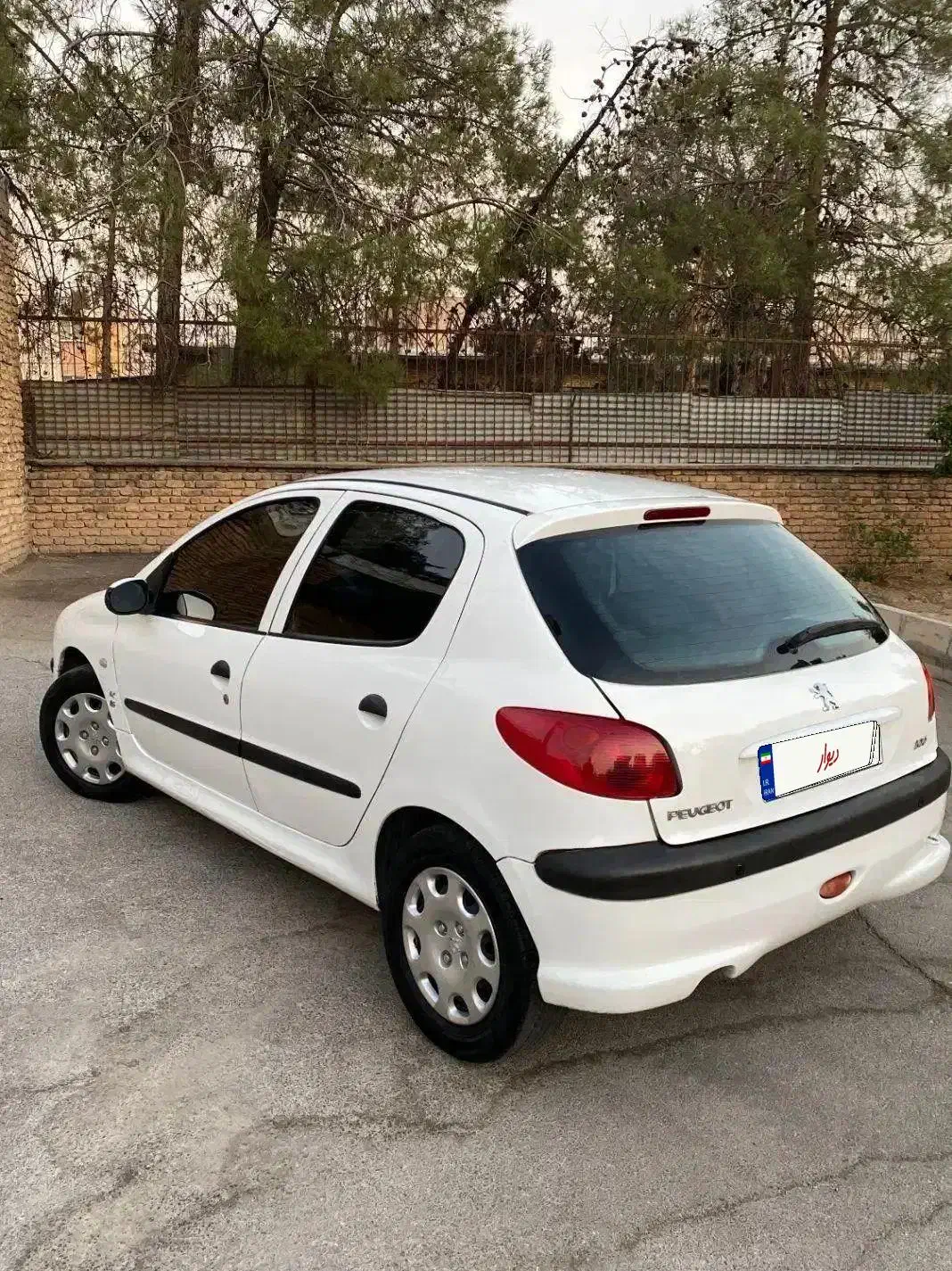 پژو ۲۰۶ تیپ ۵ سالم تمیز فابریک معاوضه|خودرو سواری و وانت|شیراز, پودنک|دیوار