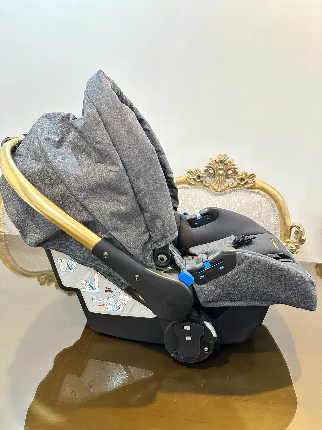 صندلی ماشین کودک|تخت و صندلی بچه|ورامین, ورامین|دیوار